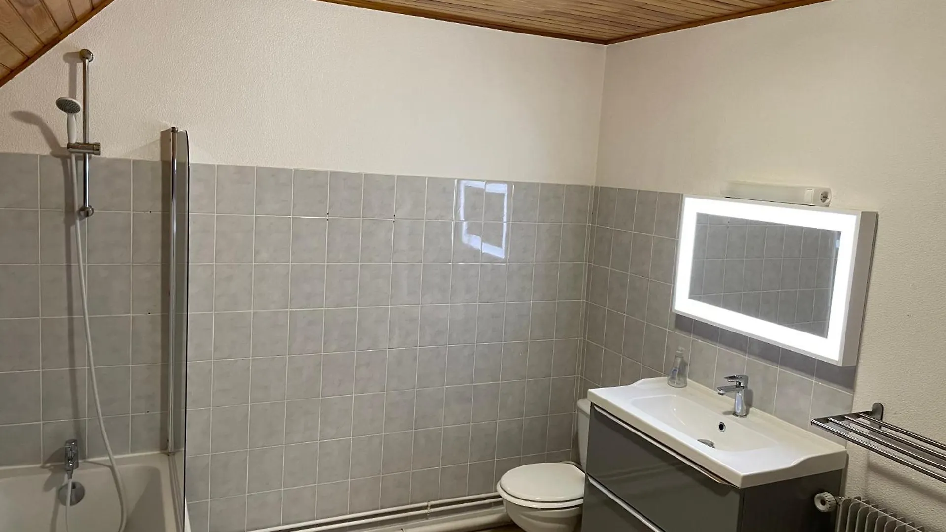 Location De La Cascade 8 Personnes Apartment Besse-et-Saint-Anastaise